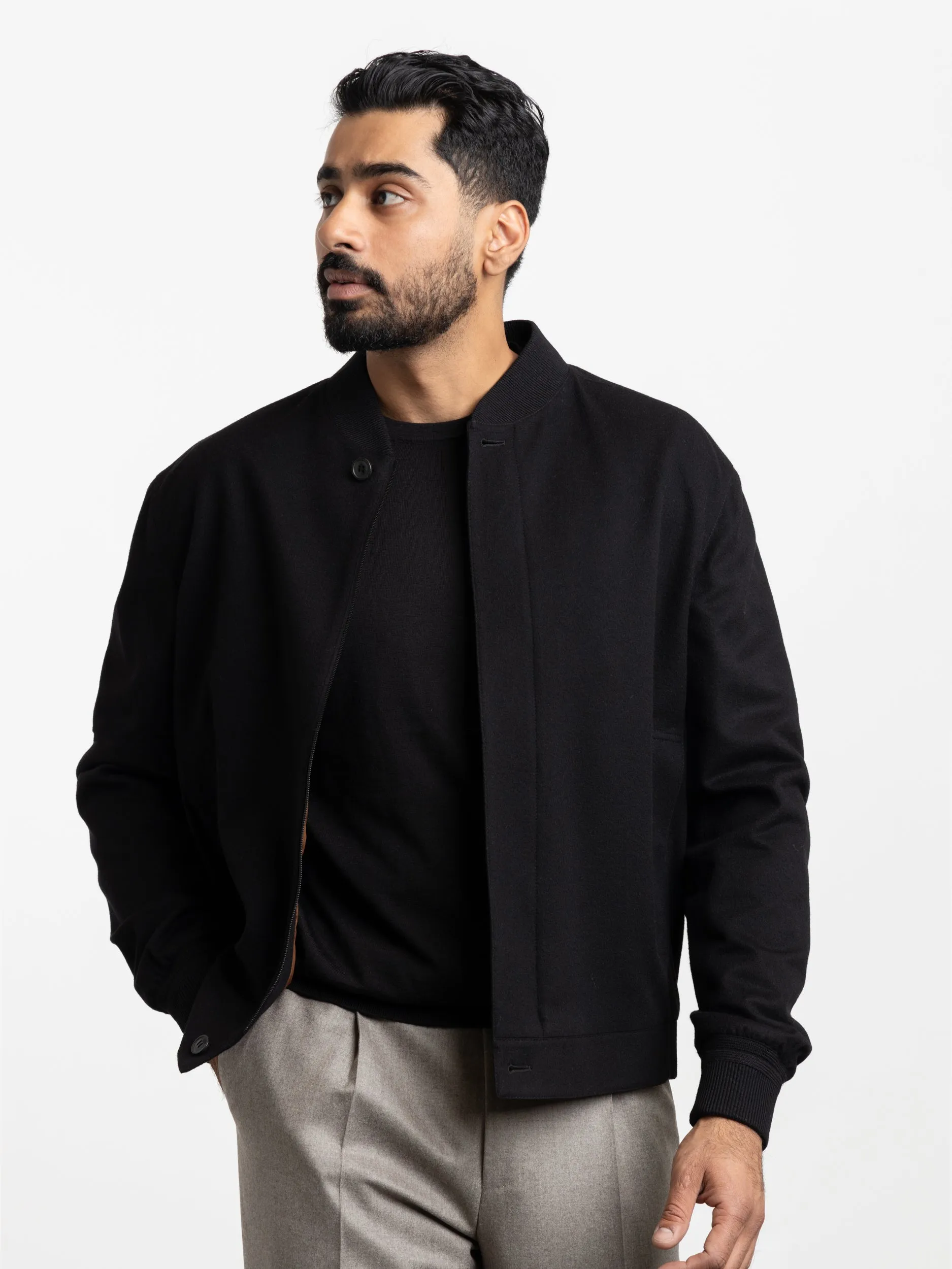 Black Oasi Cashmere Elements Bomber