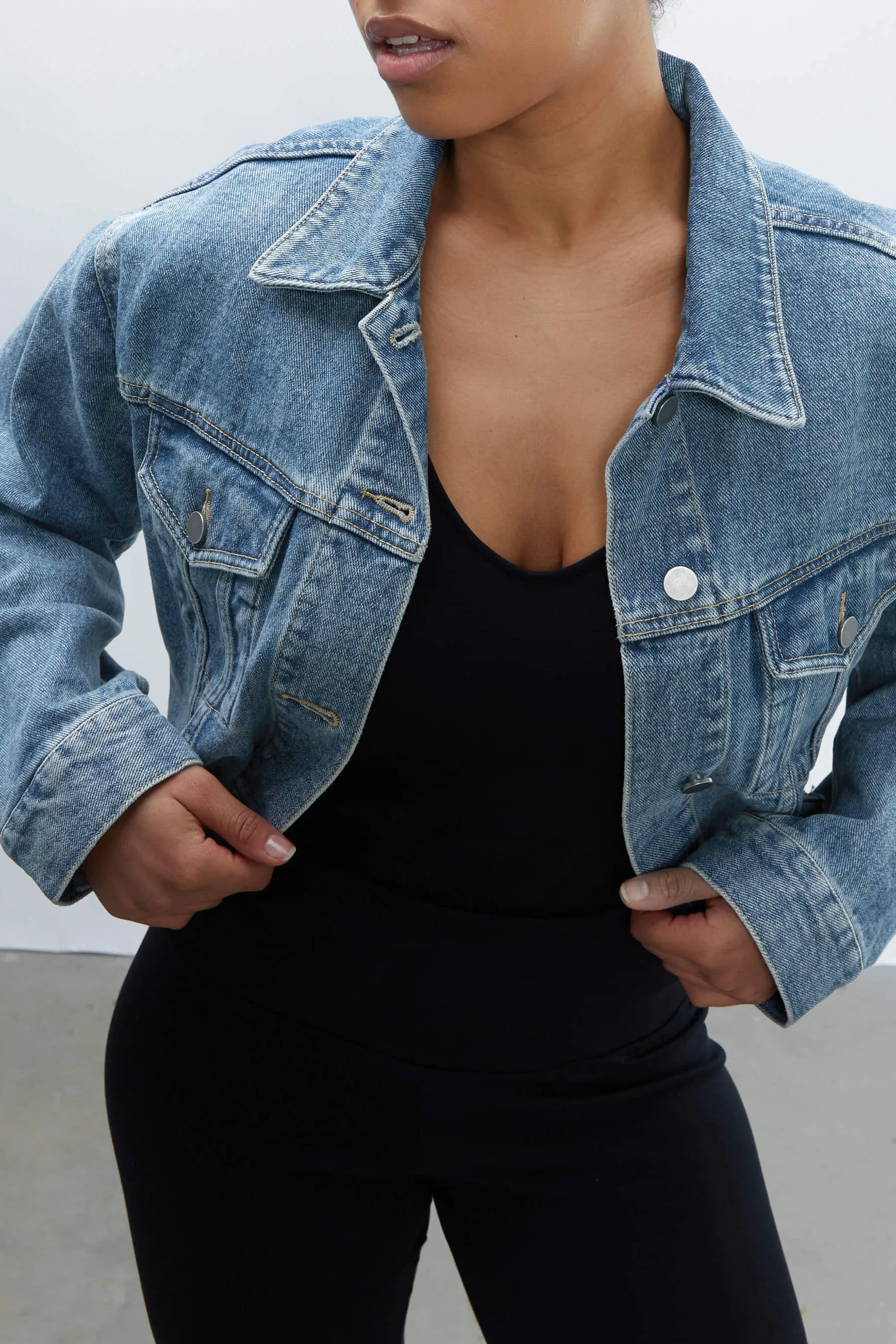 CROPPED DENIM JACKET