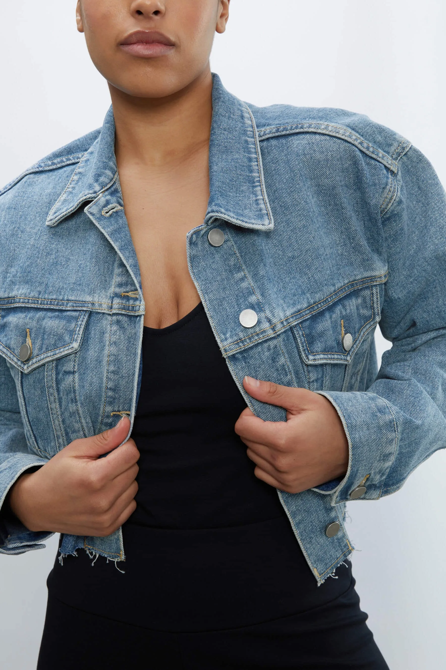 CROPPED DENIM JACKET