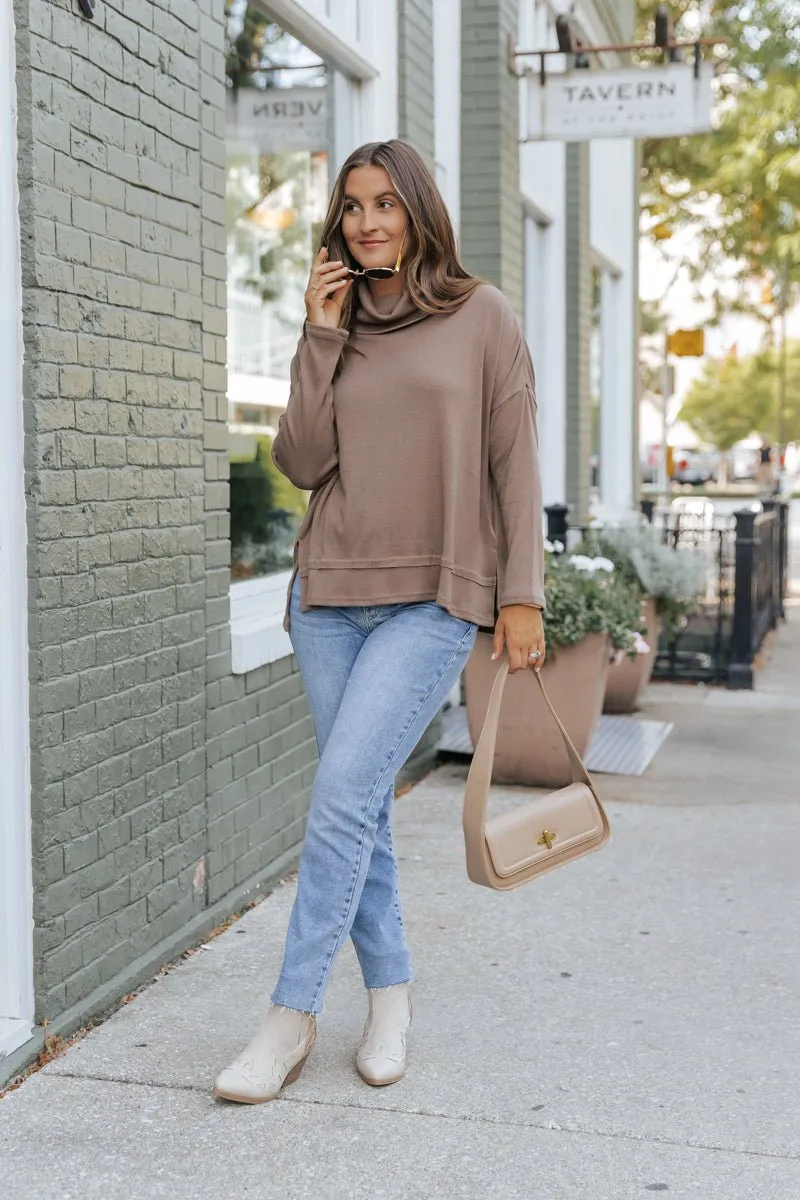 Essential Fall Turtleneck Sweater - Mocha - DOORBUSTER