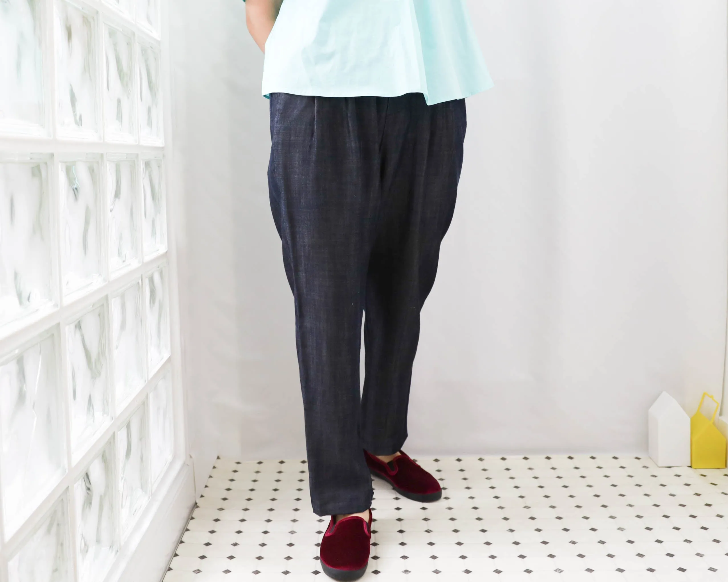 <P10D>  Soft Denim -Tapered Pants