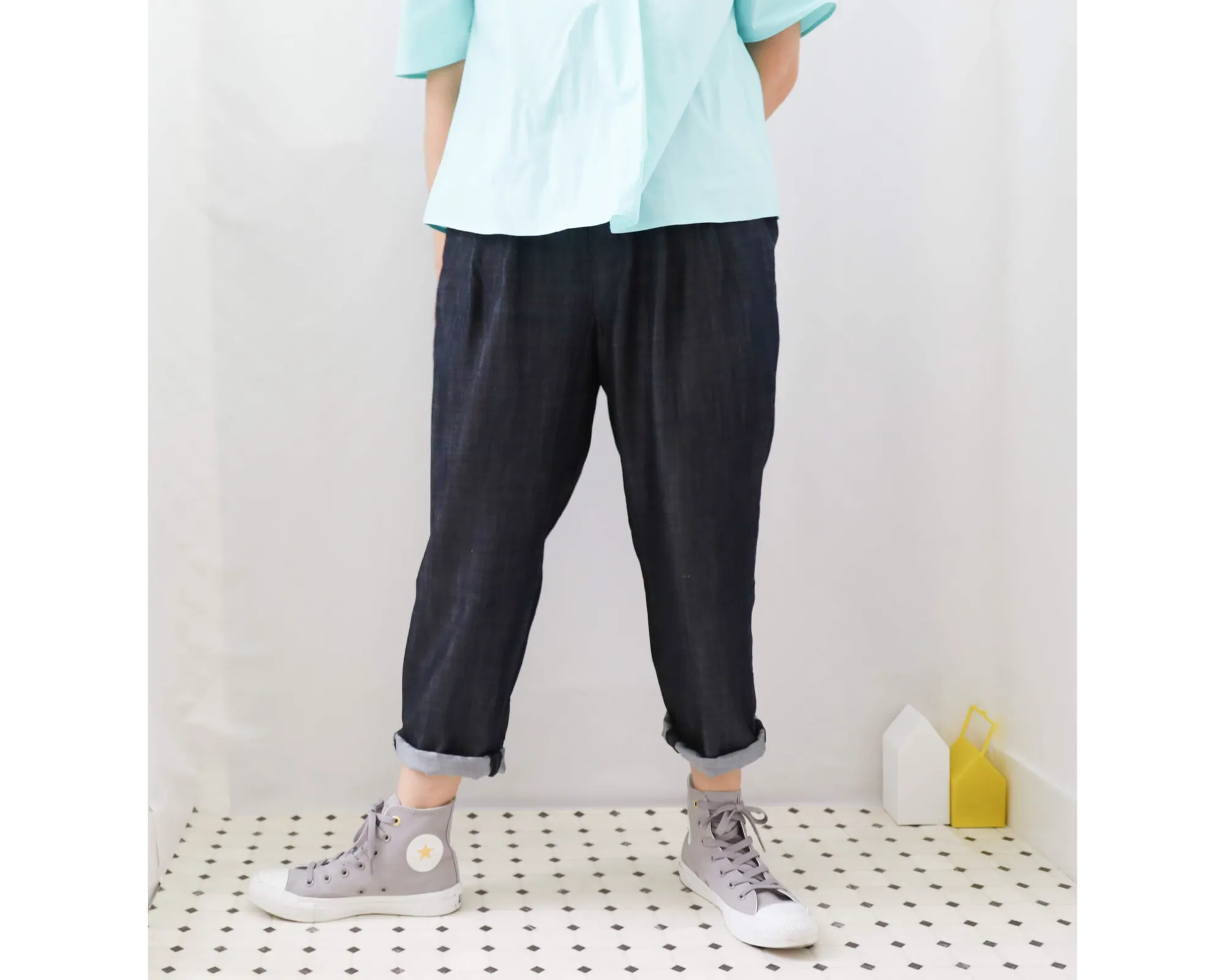 <P10D>  Soft Denim -Tapered Pants