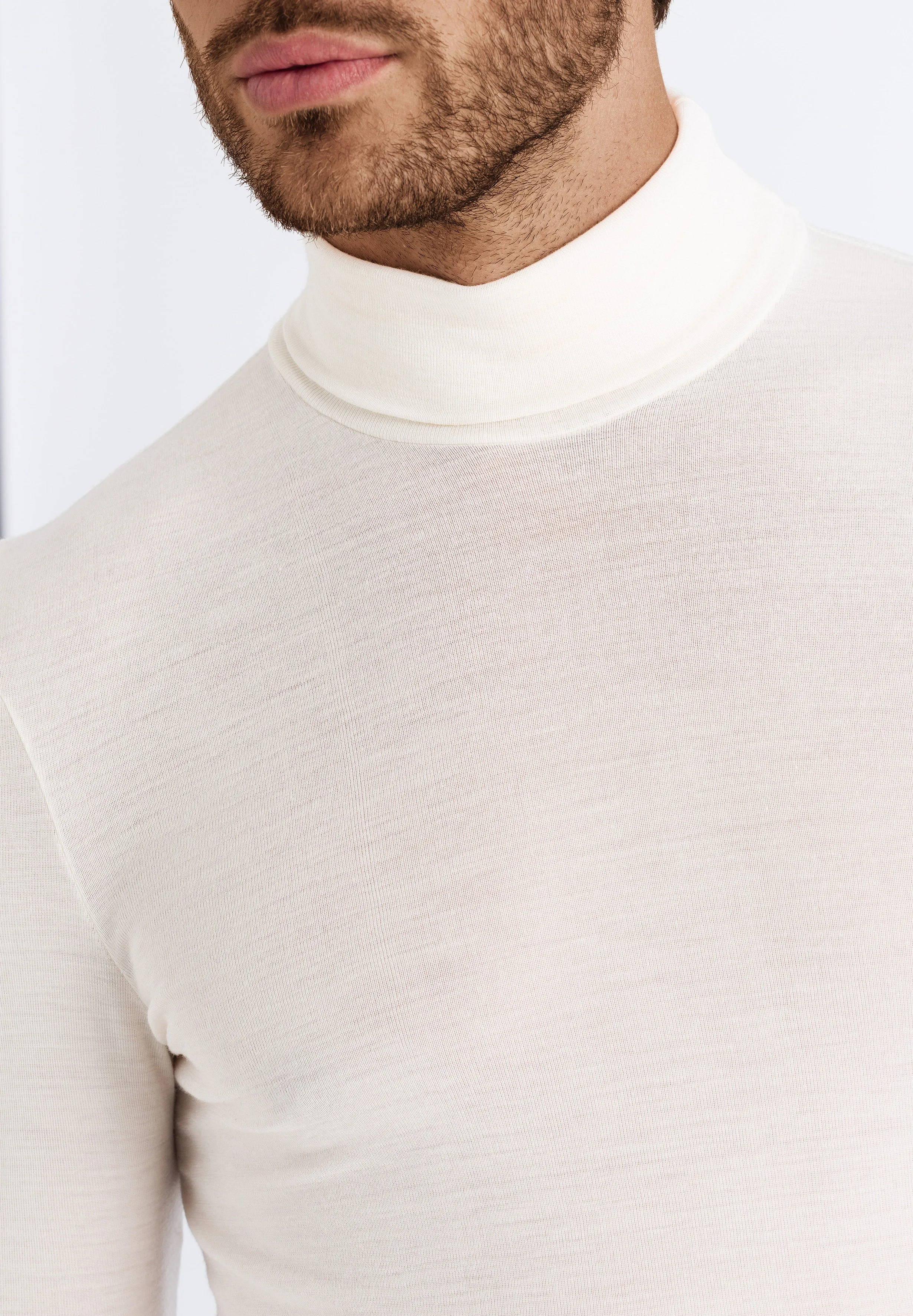 Woolen Silk M Wool and Silk Turtleneck | Cygne 73403-795